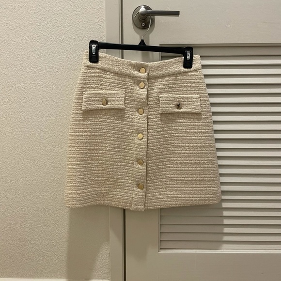NWT Maje Jiba Button-up Skirt in Ecru Tweed - Picture 4 of 6
